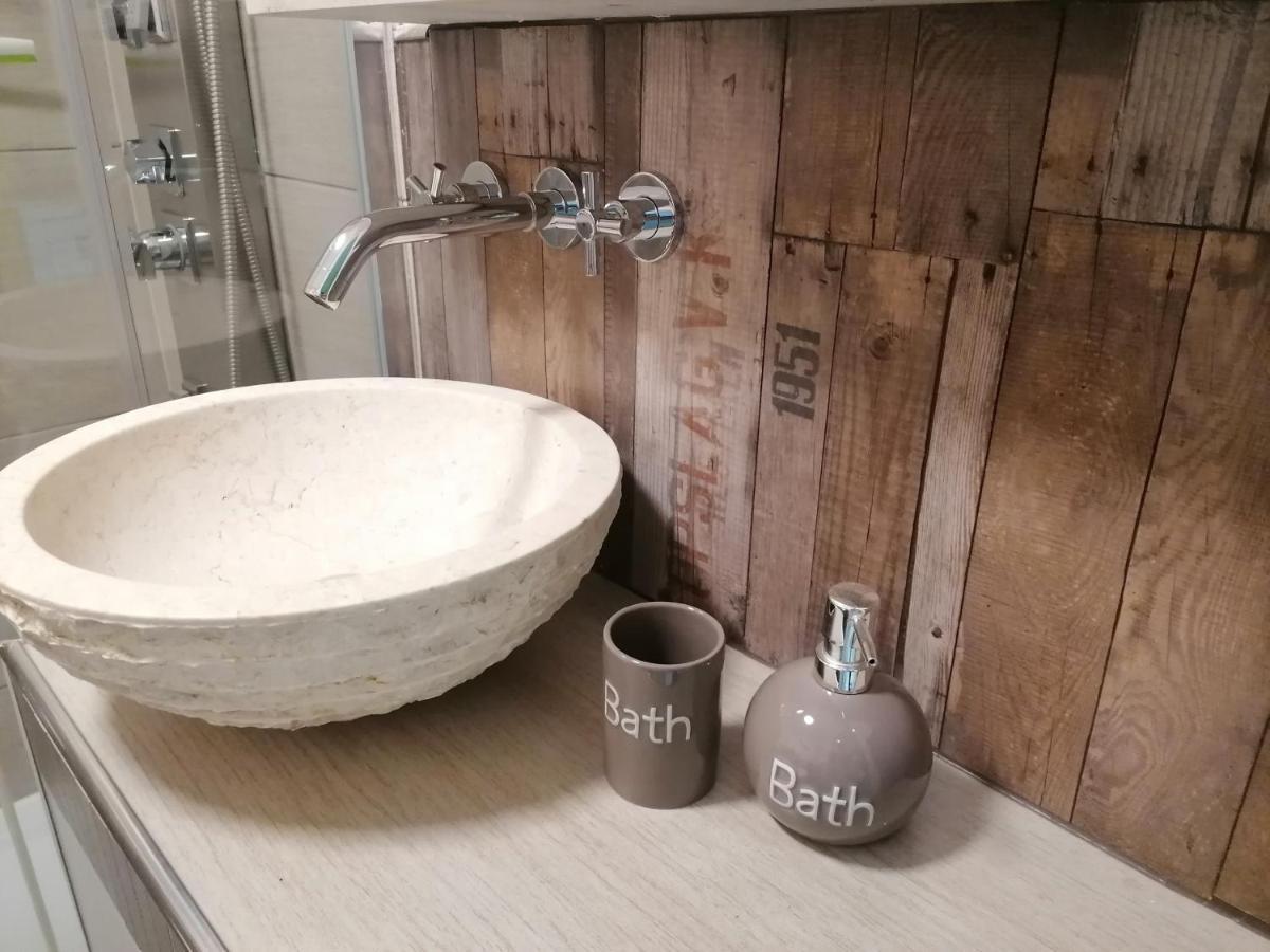Tinas Ferienwohnung Hohendodeleben Exteriör bild
