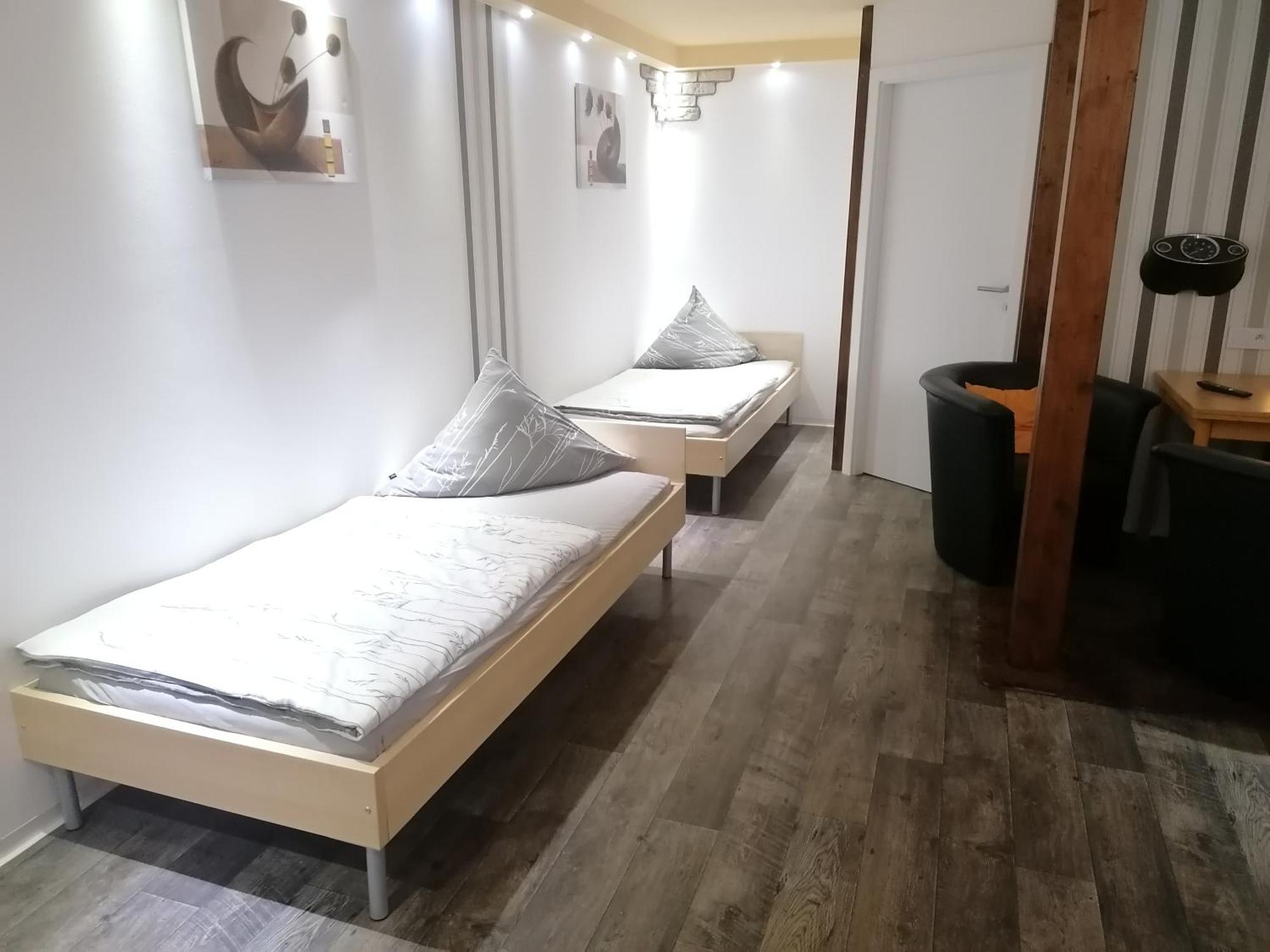 Tinas Ferienwohnung Hohendodeleben Rum bild