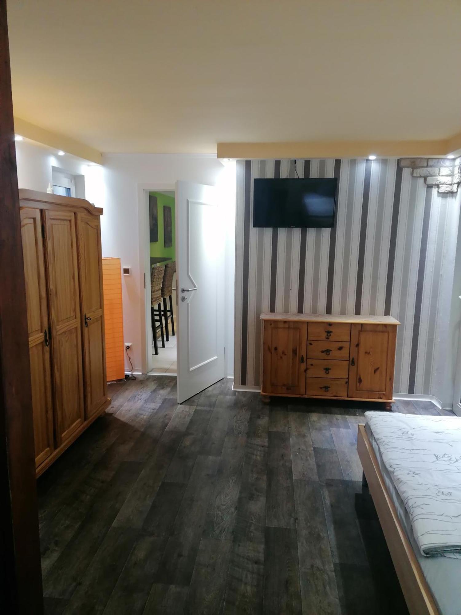 Tinas Ferienwohnung Hohendodeleben Rum bild